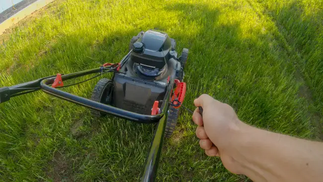 How to mow a lawn in Roanoke, VA